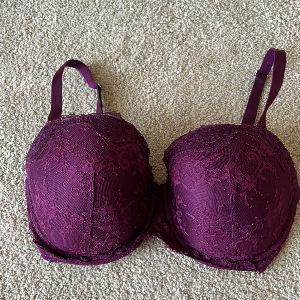 Victoria’s Secret 38DDD bra